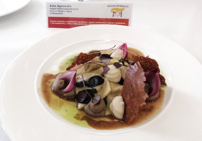 Zwycięskie danie: ravioli z kaszotto z bakłażanem i grzybami